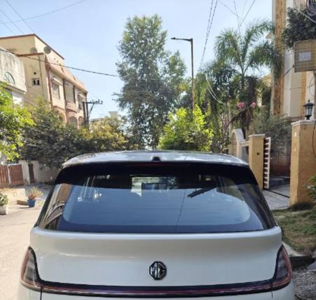 Second-hand 2024 MG Windsor EV Essence for sale in Hyderabad-1