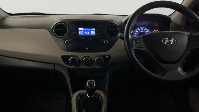 Second-hand 2014 Hyundai Grand i10 Asta for sale in New Delhi-22