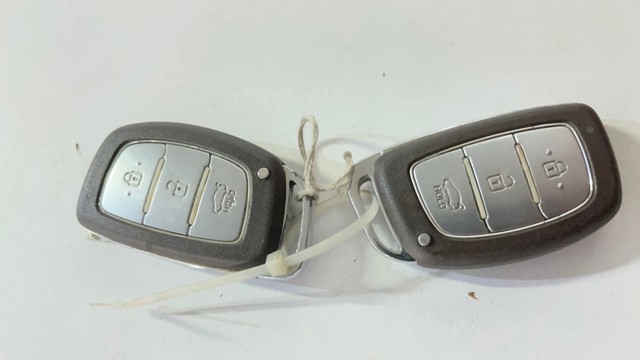 Second-hand 2014 Hyundai Grand i10 Asta for sale in New Delhi-21