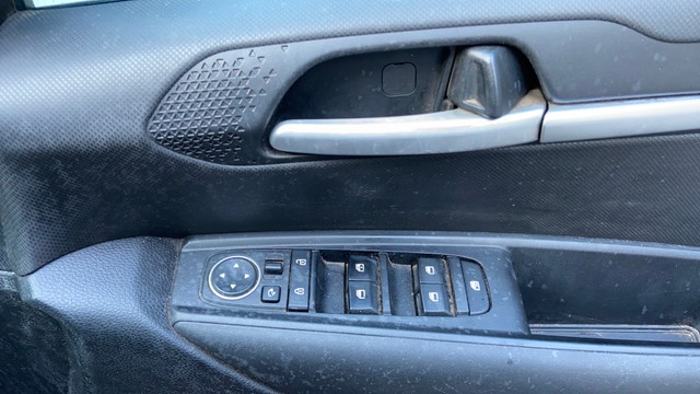 Kia Sonet 1.5 HTK Plus Diesel AT Second-hand 2021 Kia Sonet 1.5 HTK Plus Diesel AT for sale in Ahmedabad-17