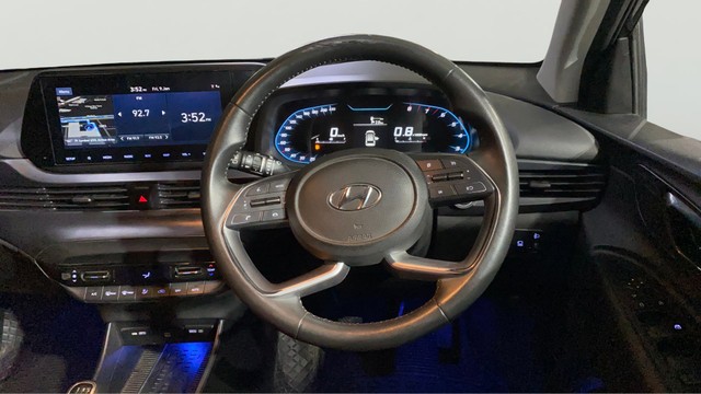 Second-hand 2023 Hyundai i20 Asta for sale in Kolkata-12