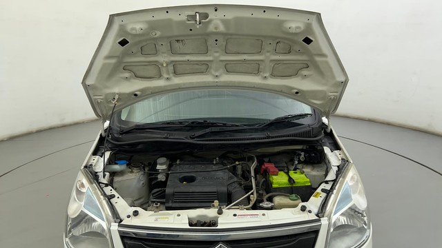 Second-hand 2018 Maruti Wagon R VXI for sale in Ahmedabad-8