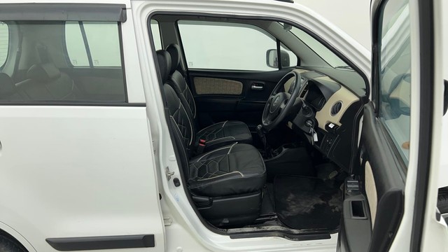 Second-hand 2018 Maruti Wagon R VXI for sale in Ahmedabad-15