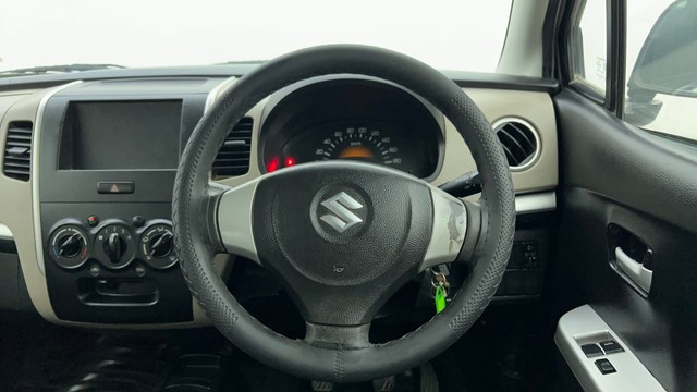 Second-hand 2015 Maruti Wagon R LXI BSVI for sale in Ahmedabad-33