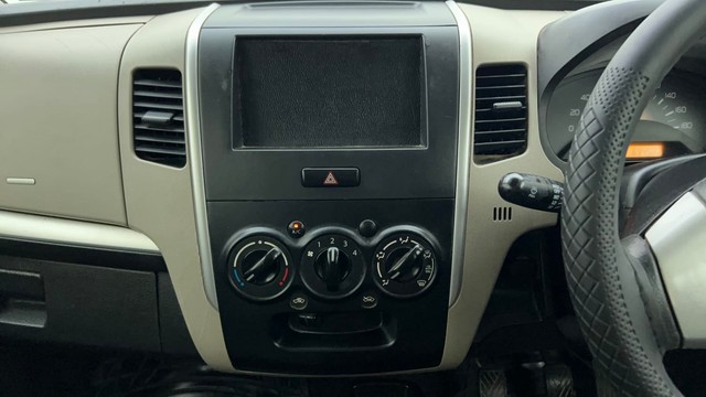 Second-hand 2015 Maruti Wagon R LXI BSVI for sale in Ahmedabad-31