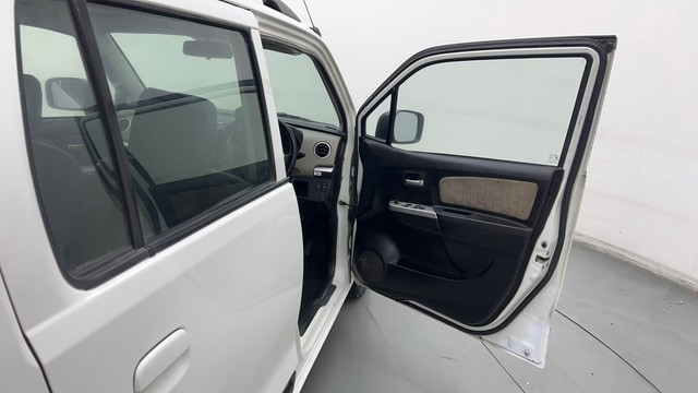Second-hand 2014 Maruti Wagon R VXI for sale in Coimbatore-16
