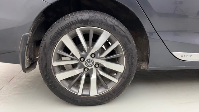 Second-hand 2022 Honda City ZX MT for sale in Mumbai-18