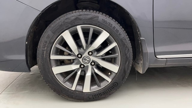 Second-hand 2022 Honda City ZX MT for sale in Mumbai-20