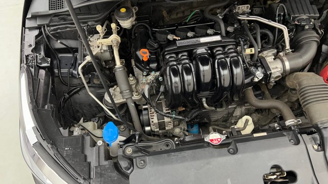 Second-hand 2022 Honda City ZX MT for sale in Mumbai-36