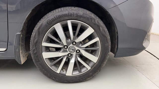 Second-hand 2022 Honda City ZX MT for sale in Mumbai-17