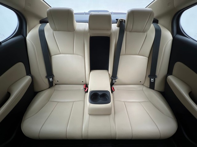 Second-hand 2022 Honda City ZX MT for sale in Mumbai-28