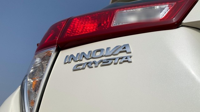 Second-hand 2021 Toyota Innova Crysta 2.4 VX 7 STR for sale in New Delhi-7