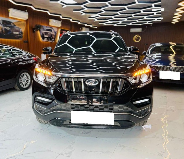 Second-hand 2019 Mahindra Alturas G4 4X4 AT BSIV for sale in Mumbai-4