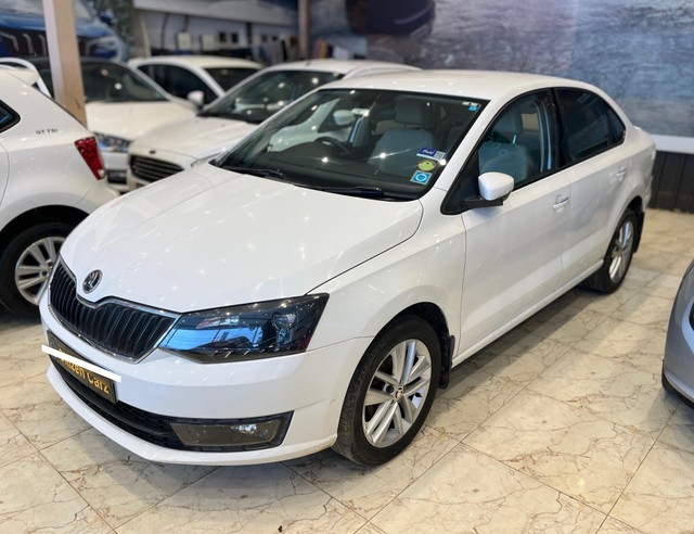 Second-hand 2018 Skoda Rapid 1.6 MPI Style BSIV for sale in Bangalore-3