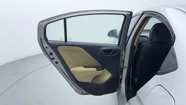 Second-hand 2016 Honda City SV MT for sale in Ghaziabad-30