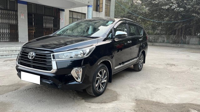 Second-hand 2022 Toyota Innova Crysta 2.4 G 7 STR for sale in New Delhi-5