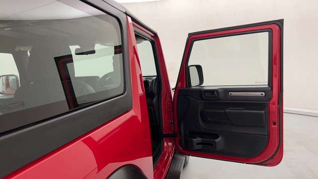 Second-hand 2021 Mahindra Thar LX Hard Top AT for sale in Lucknow-16