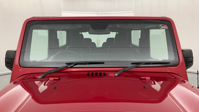 Second-hand 2021 Mahindra Thar LX Hard Top AT for sale in Lucknow-10