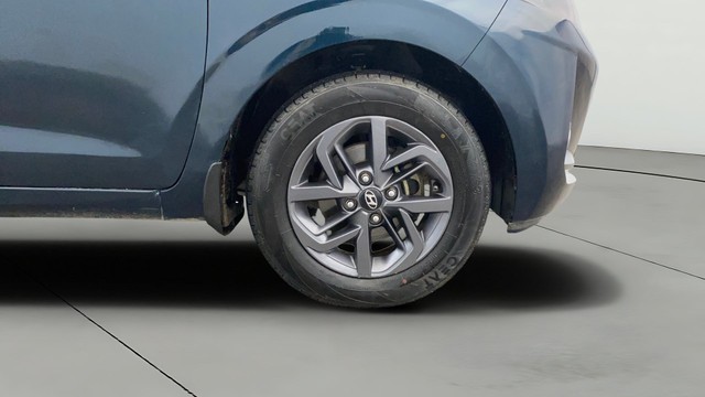 Second-hand 2022 Hyundai Grand i10 Nios Sportz CNG for sale in Lucknow-23