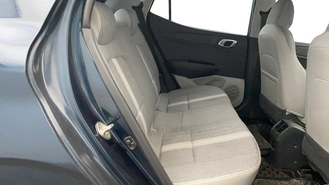 Second-hand 2022 Hyundai Grand i10 Nios Sportz CNG for sale in Lucknow-16