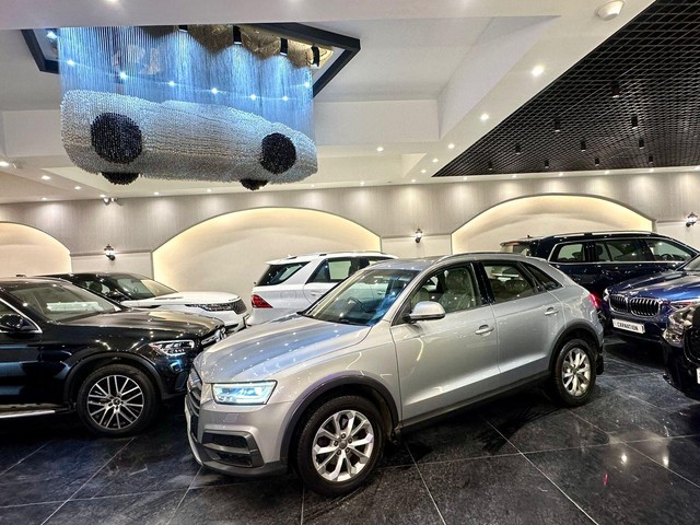 Second-hand 2017 Audi Q3 30 TFSI Premium FWD for sale in New Delhi-20