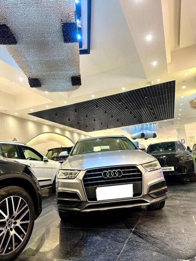 Second-hand 2017 Audi Q3 30 TFSI Premium FWD for sale in New Delhi-0