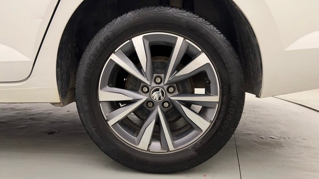 Second-hand 2022 Skoda Slavia 1.5 TSI Style DSG for sale in Chandigarh-19