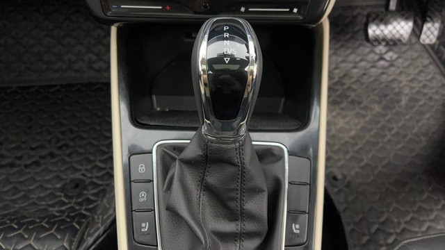 Second-hand 2022 Skoda Slavia 1.5 TSI Style DSG for sale in Chandigarh-12