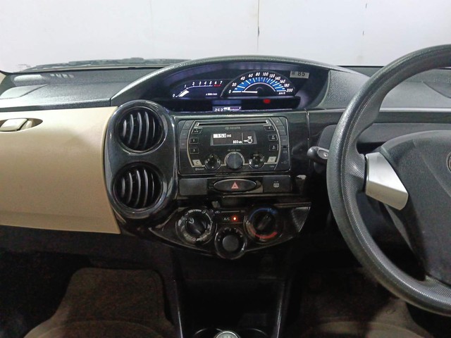 Second-hand 2019 Toyota Etios Liva 1.2 V Dual Tone for sale in Kochi-27