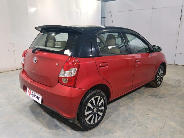 Second-hand 2019 Toyota Etios Liva 1.2 V Dual Tone for sale in Kochi-3