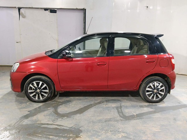 Second-hand 2019 Toyota Etios Liva 1.2 V Dual Tone for sale in Kochi-6