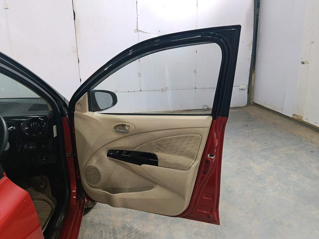 Second-hand 2019 Toyota Etios Liva 1.2 V Dual Tone for sale in Kochi-16