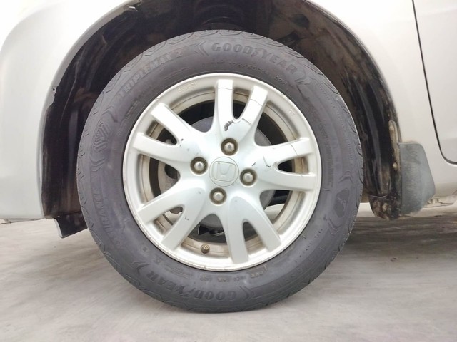 Second-hand 2014 Honda Brio VX AT for sale in Coimbatore-20