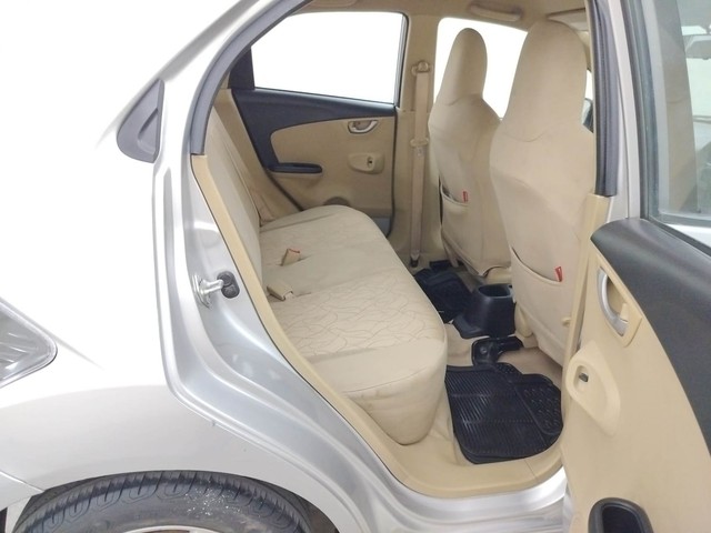 Second-hand 2014 Honda Brio VX AT for sale in Coimbatore-24