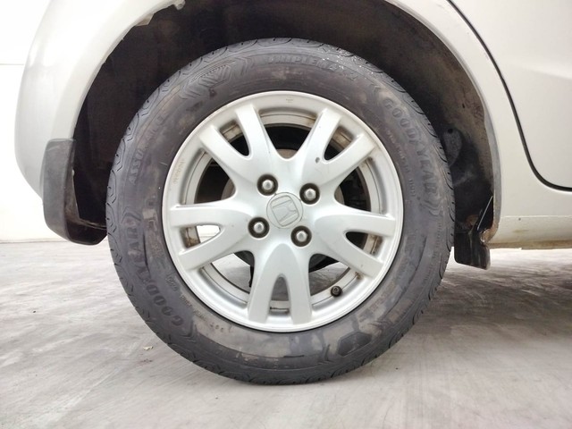 Second-hand 2014 Honda Brio VX AT for sale in Coimbatore-18