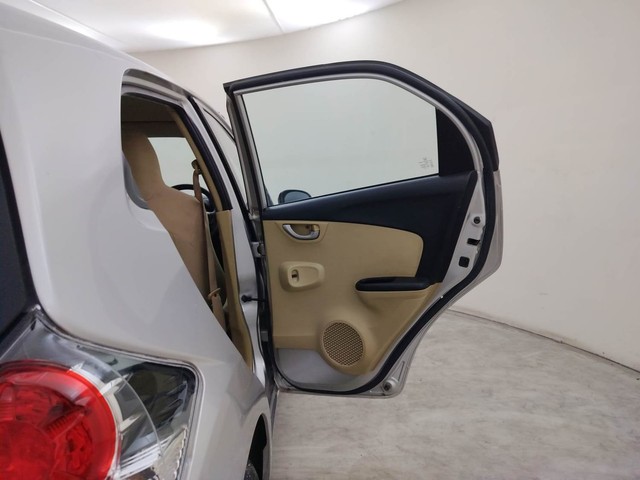 Second-hand 2014 Honda Brio VX AT for sale in Coimbatore-23