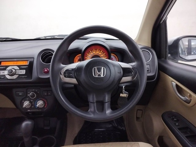 Second-hand 2014 Honda Brio VX AT for sale in Coimbatore-33