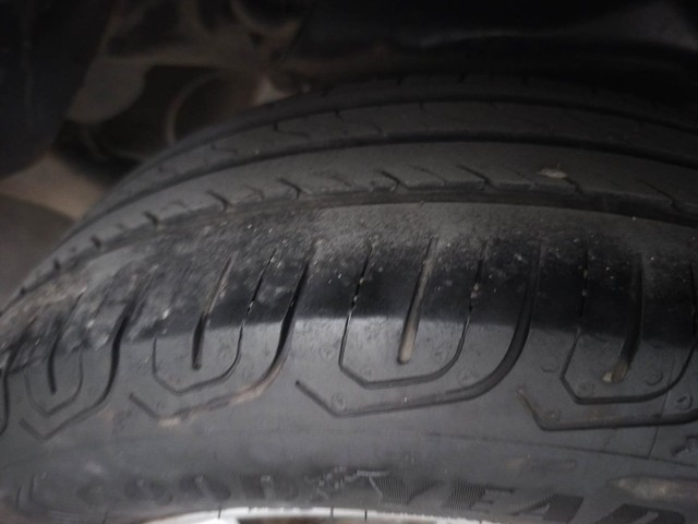 Second-hand 2014 Honda Brio VX AT for sale in Coimbatore-25