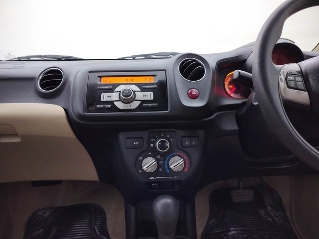 Second-hand 2014 Honda Brio VX AT for sale in Coimbatore-29