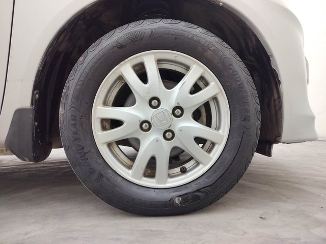 Second-hand 2014 Honda Brio VX AT for sale in Coimbatore-17