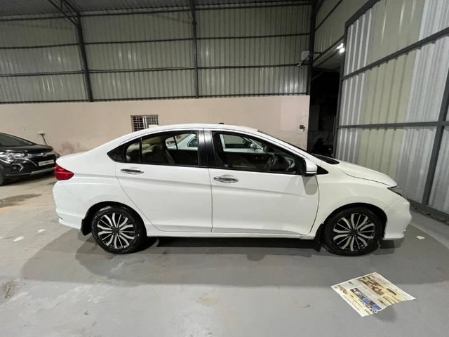 Second-hand 2017 Honda City i DTec VX for sale in Hassan-1