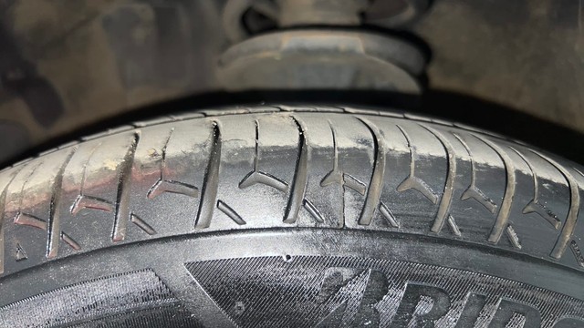 Second-hand 2015 Hyundai i10 Magna 1.1 for sale in Chennai-36