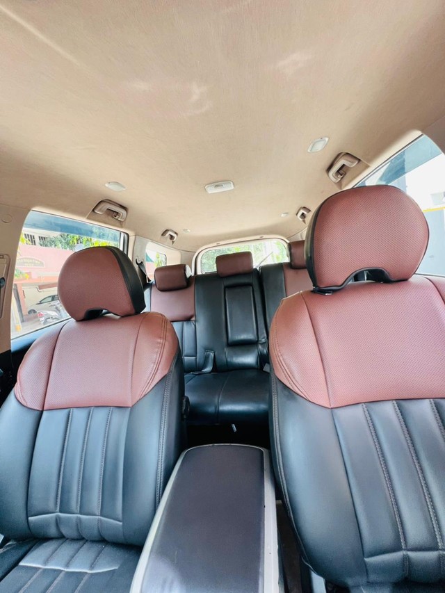 Second-hand 2014 Mahindra XUV500 W8 2WD for sale in Vadodara-6