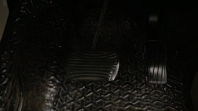 Mahindra XUV300 W8 AMT Diesel BSVI Second-hand 2021 Mahindra XUV300 W8 AMT Diesel BSVI for sale in Lucknow-14