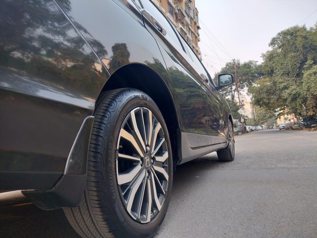 Second-hand 2018 Honda City i-VTEC VX for sale in Jabalpur-13