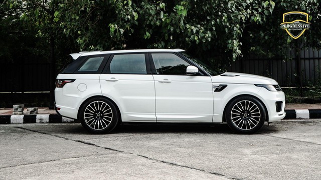 Second-hand 2020 Land Rover Range Rover Sport 2.0 Petrol SE for sale in New Delhi-1