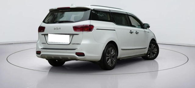 Second-hand 2023 Kia Carnival Limousine Plus for sale in Gurgaon-8