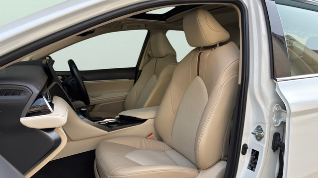 Second-hand 2023 Toyota Camry 2.5 Hybrid BSVI for sale in Faridabad-10