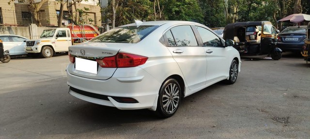 Second-hand 2017 Honda City i VTEC VX for sale in Mumbai-7