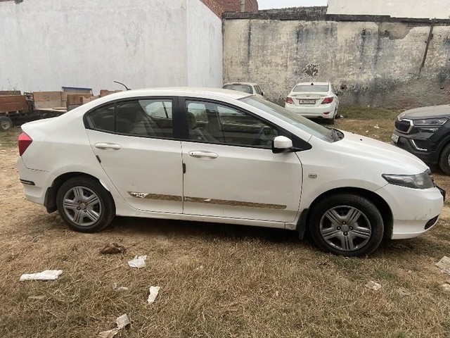 Second-hand 2012 Honda City E for sale in Meerut-1